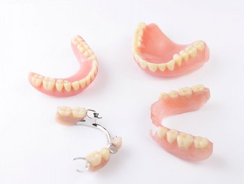 Types of dentures